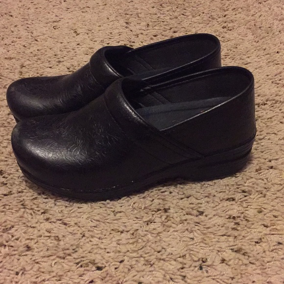 Clogs - Picture 2 of 2